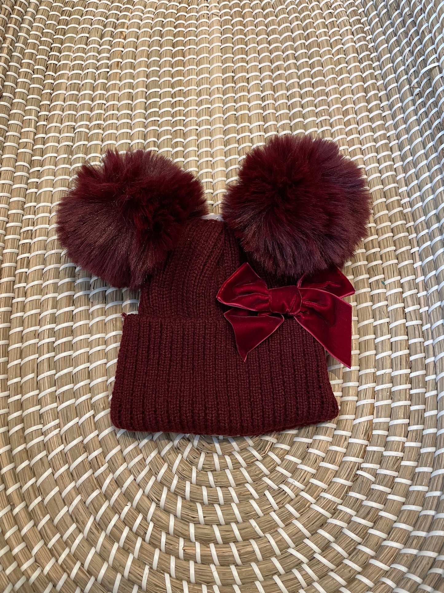 Velvet bow fluffy pom pom hat