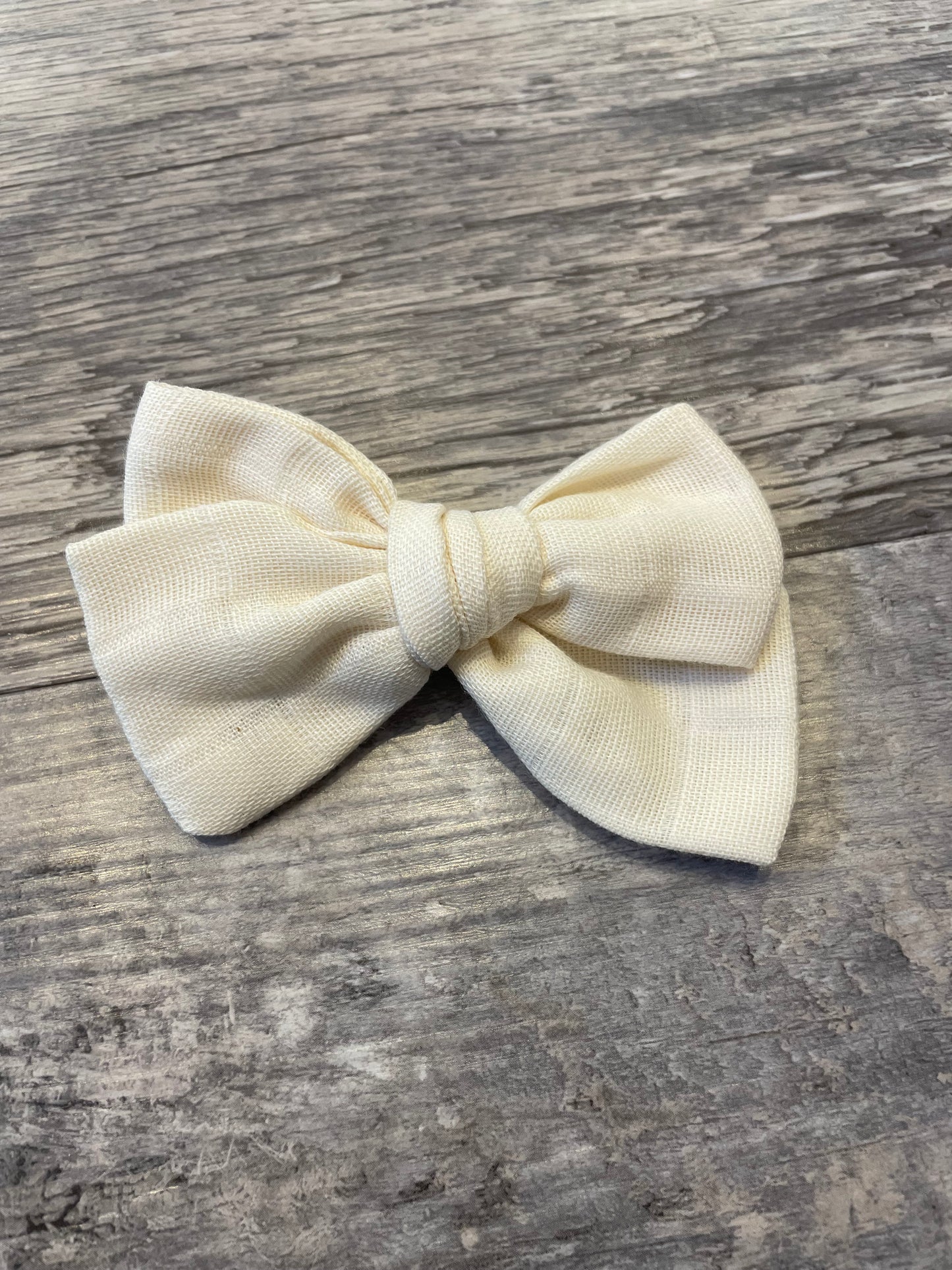 Large bow clips