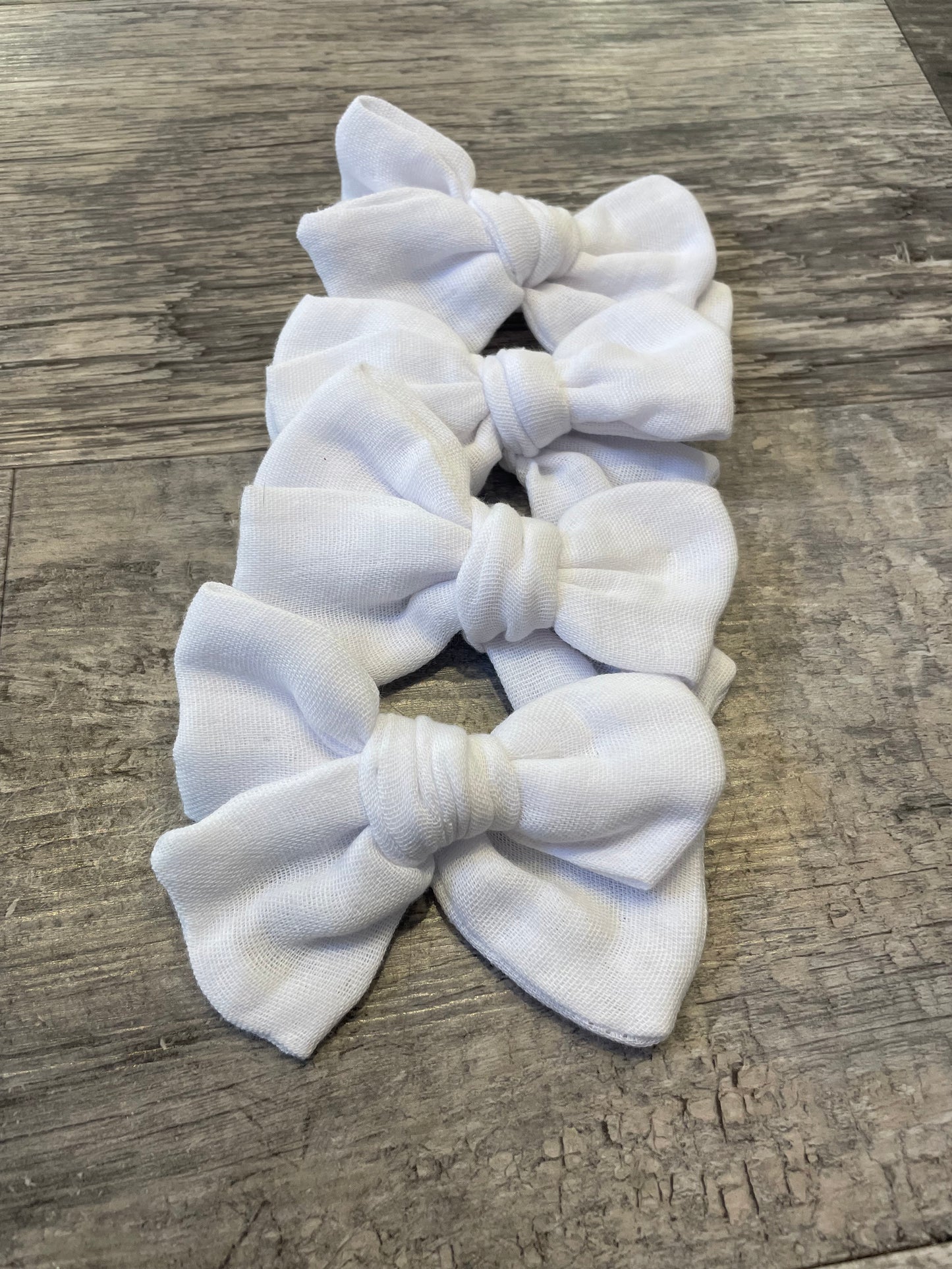 Large bow clips