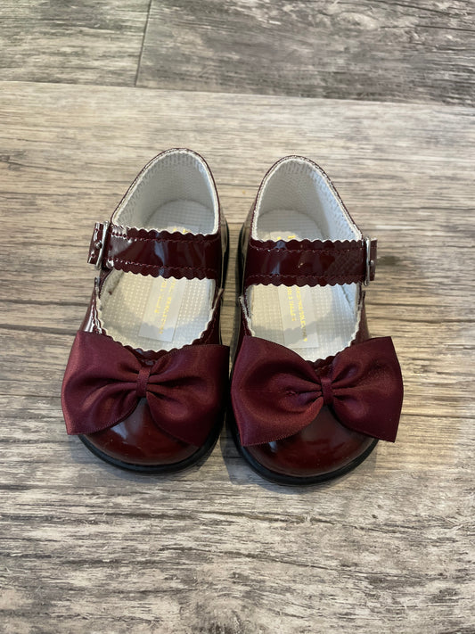 Burgundy bow hard sole shoes