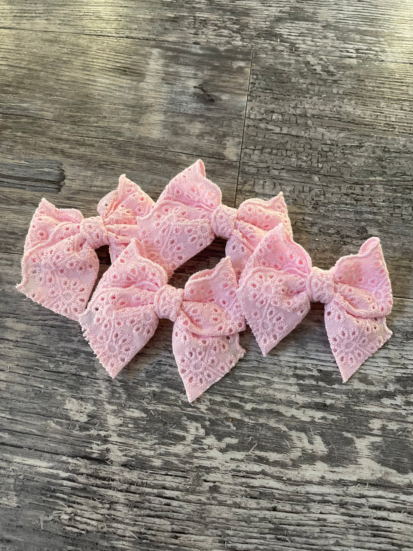 Broderie Anglaise bows