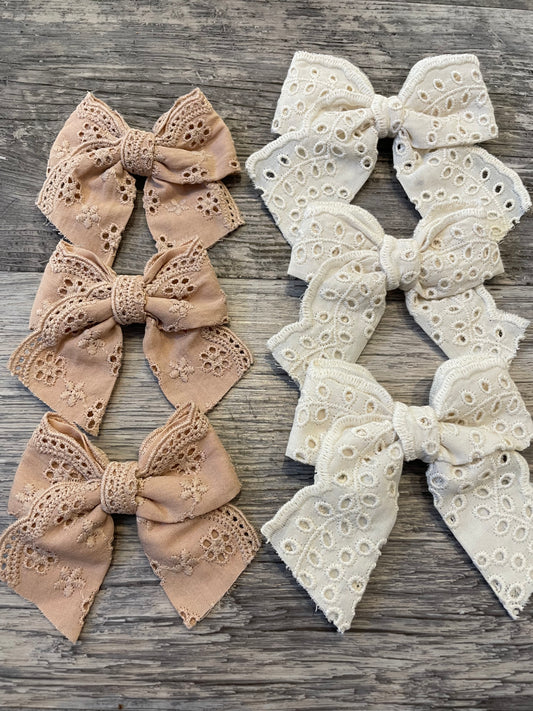 Broderie Anglaise bows
