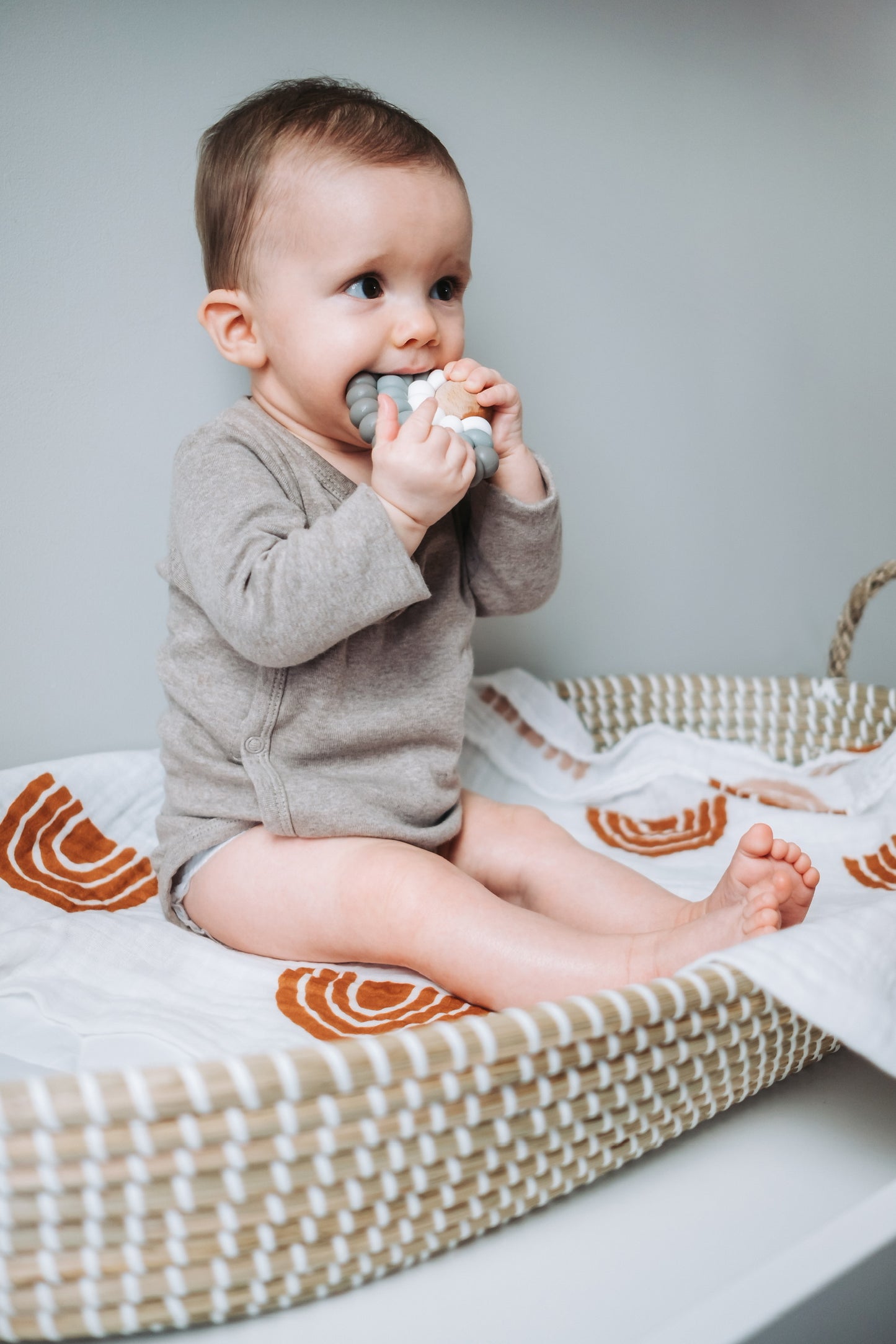 Grey rainbow teether